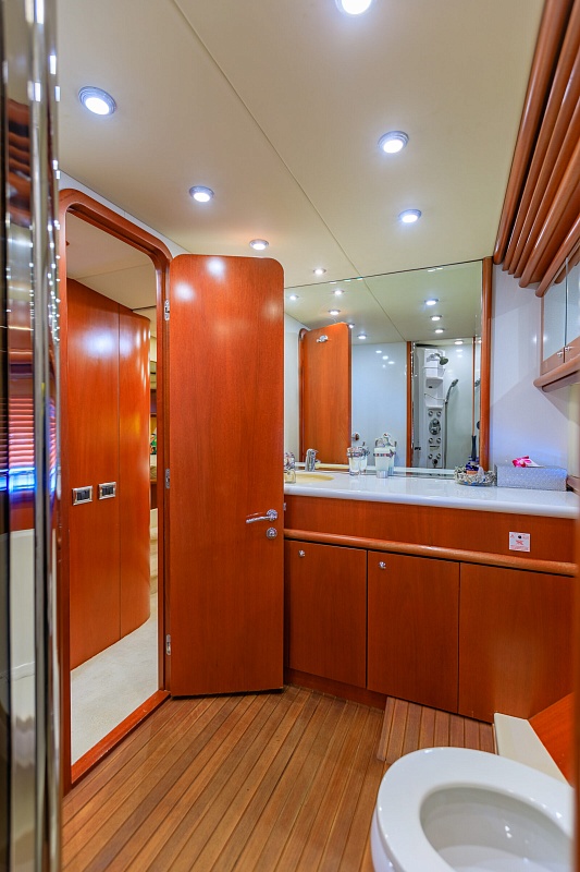 Аренда яхты Sunseeker Predator 80 - August Moon на Пхукете